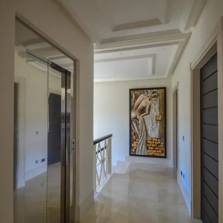 Villa Impressive With Panoramic Views Of The Sea Marbella