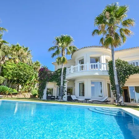 Villa Impressive With Panoramic Views Of The Sea Marbella