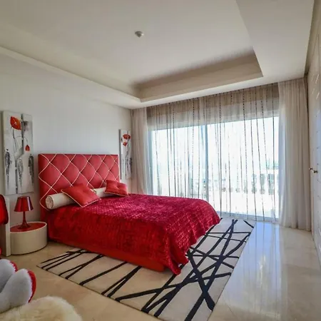 Villa Impressive With Panoramic Views Of The Sea *