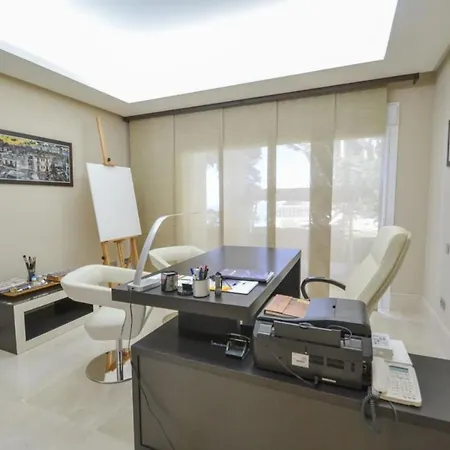Impressive With Panoramic Views Of The Sea Villa *