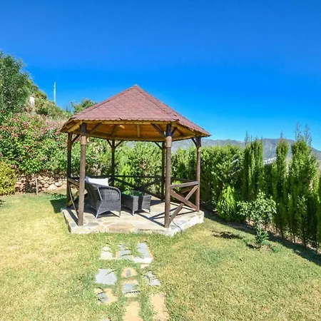 Villa Impressive With Panoramic Views Of The Sea Marbella
