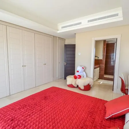Impressive With Panoramic Views Of The Sea *