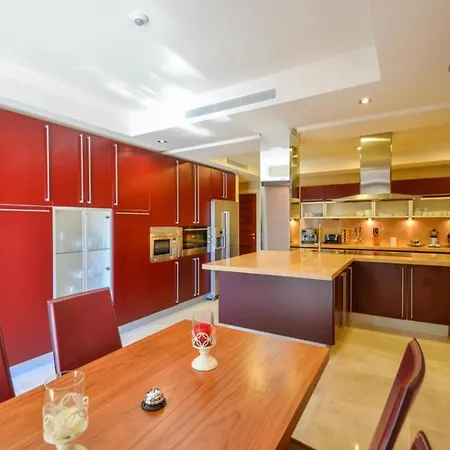 Impressive With Panoramic Views Of The Sea Villa Marbella