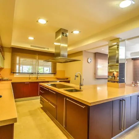 Impressive With Panoramic Views Of The Sea Villa Marbella